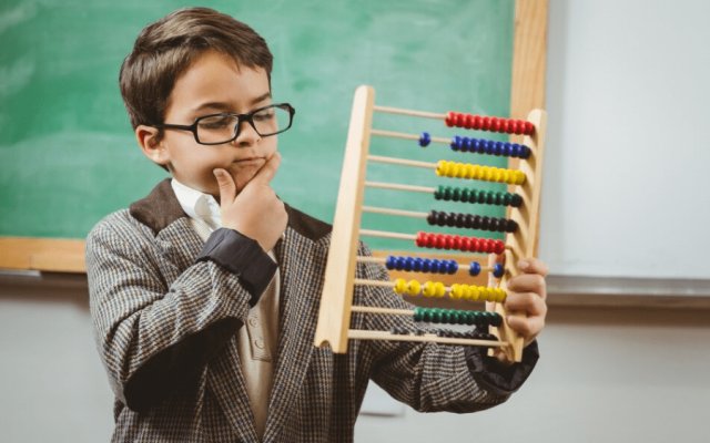 Comment améliorer la visualisation et la créativité grâce à l'utilisation de l'abaque et du calcul mental?